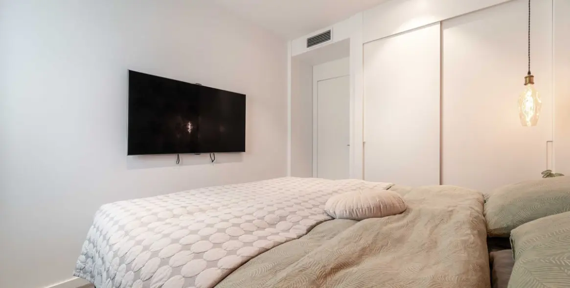 Sale of middle floor apartment in Fuengirola 27