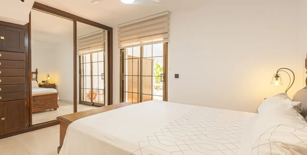 Sale of middle floor apartment in Fuengirola 11