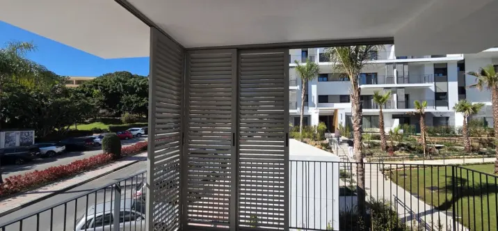 Sale of middle floor apartment in Estepona 4