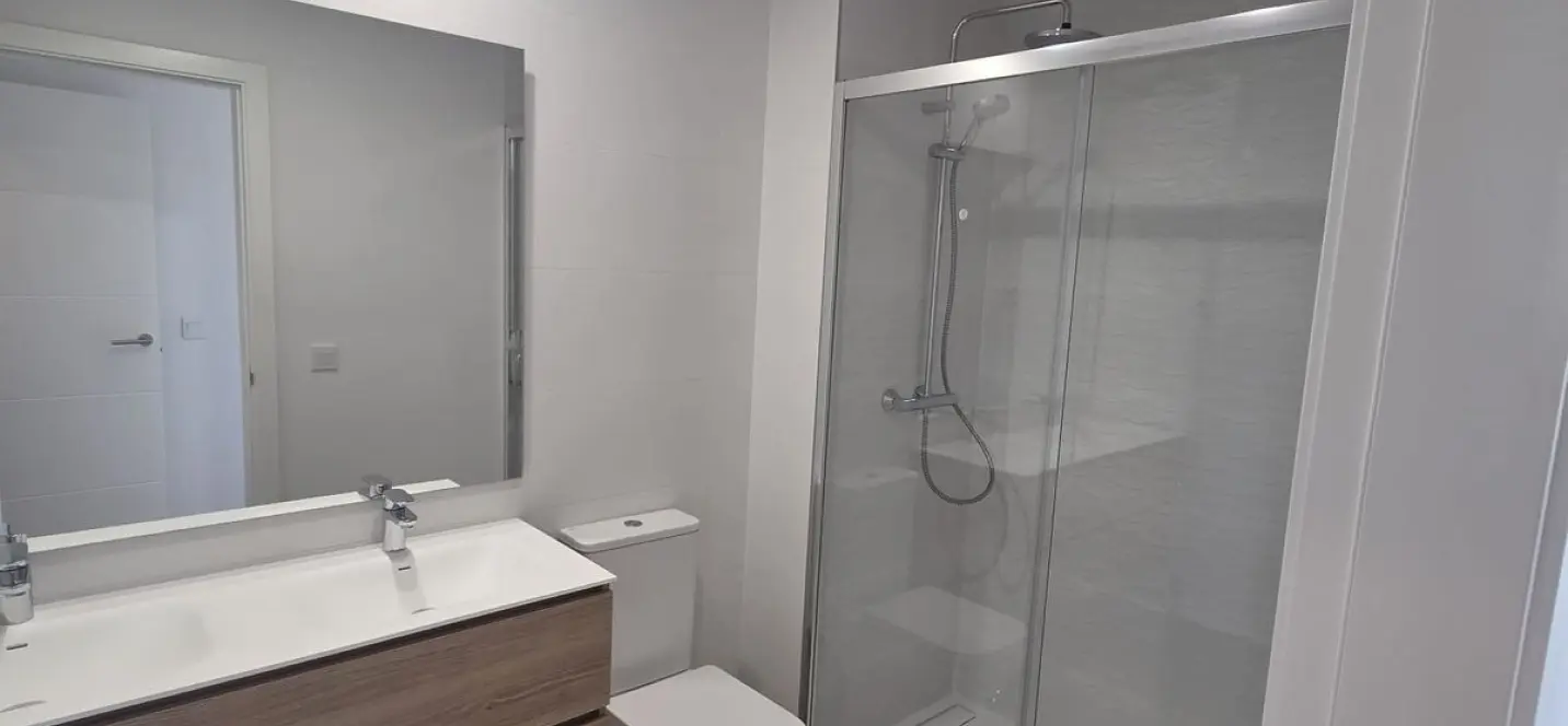 Продажа апартаментов на среднем этаже в Estepona 1