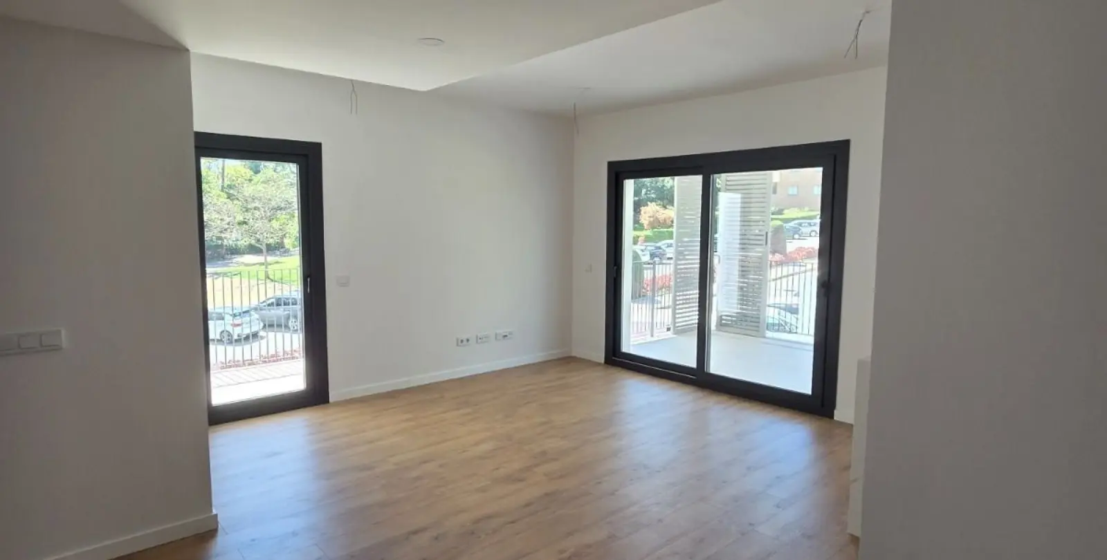 Venta de apartamento en planta media en Estepona 15