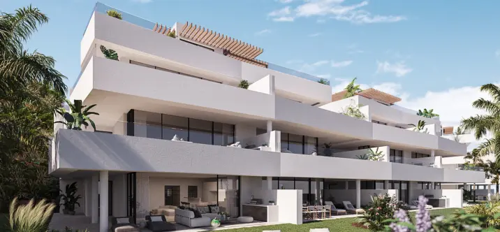 Venta de apartamento en planta baja en Estepona 0
