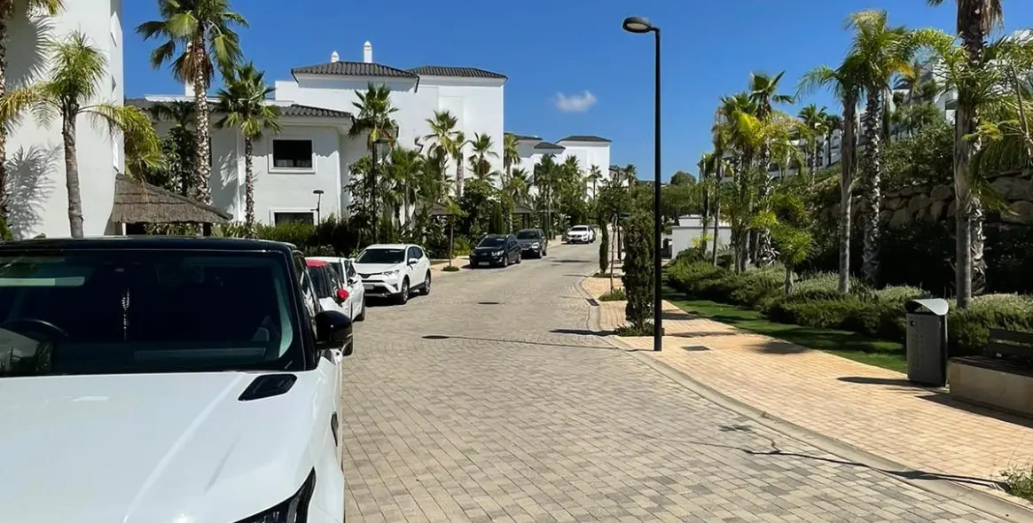 Venta de apartamento en planta baja en Estepona 20