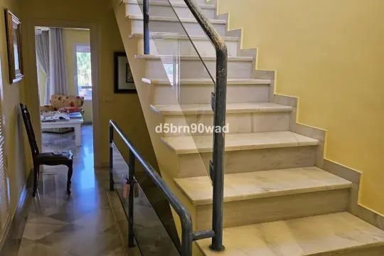 Image 9 thumb