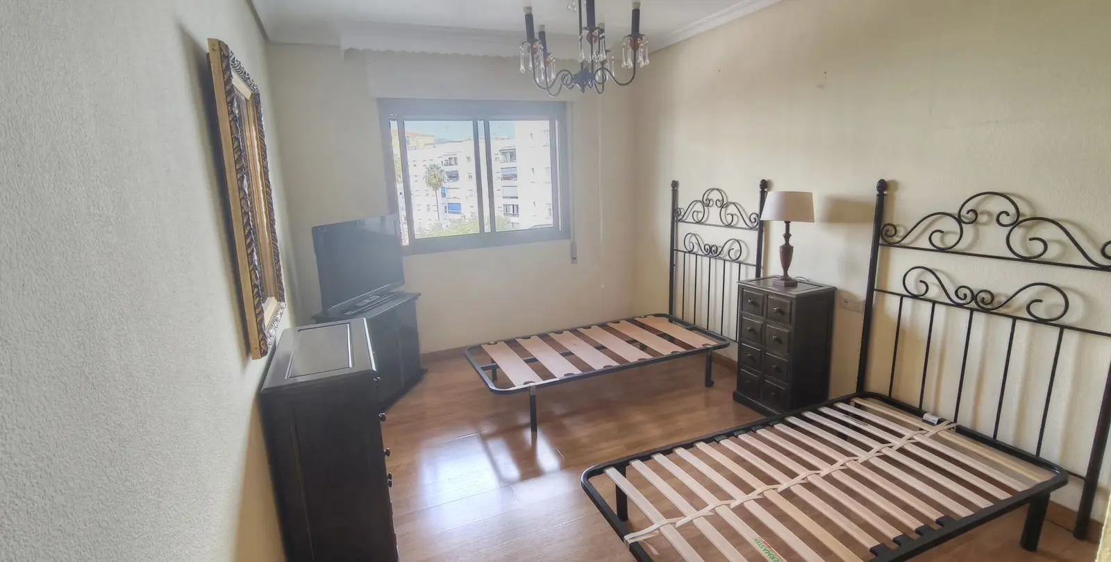 Sale of middle floor apartment in San Pedro de Alcántara 13