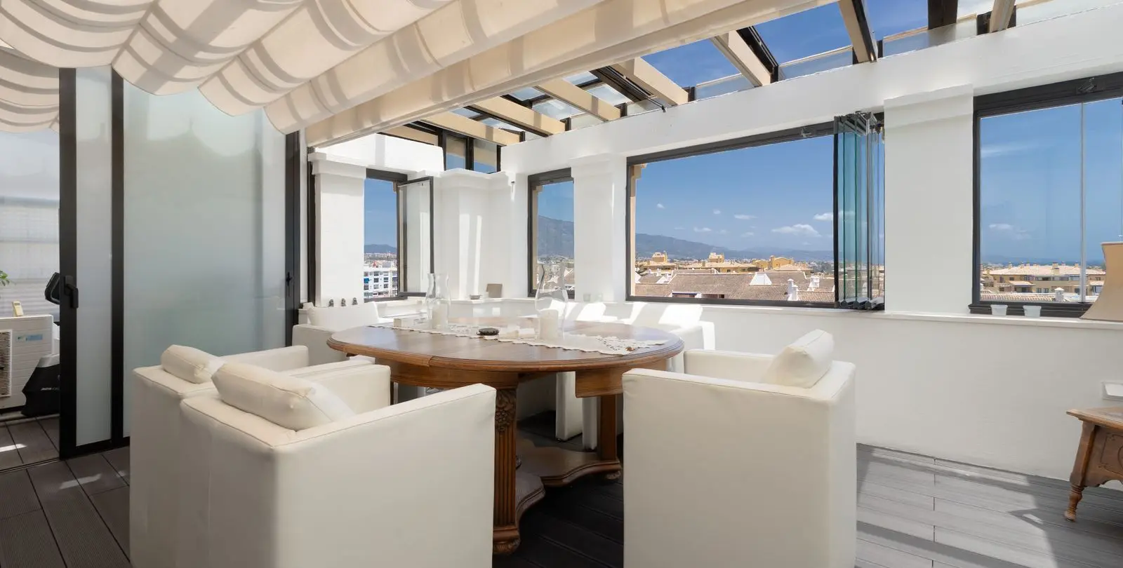Venta de ático dúplex en San Pedro de Alcántara 3