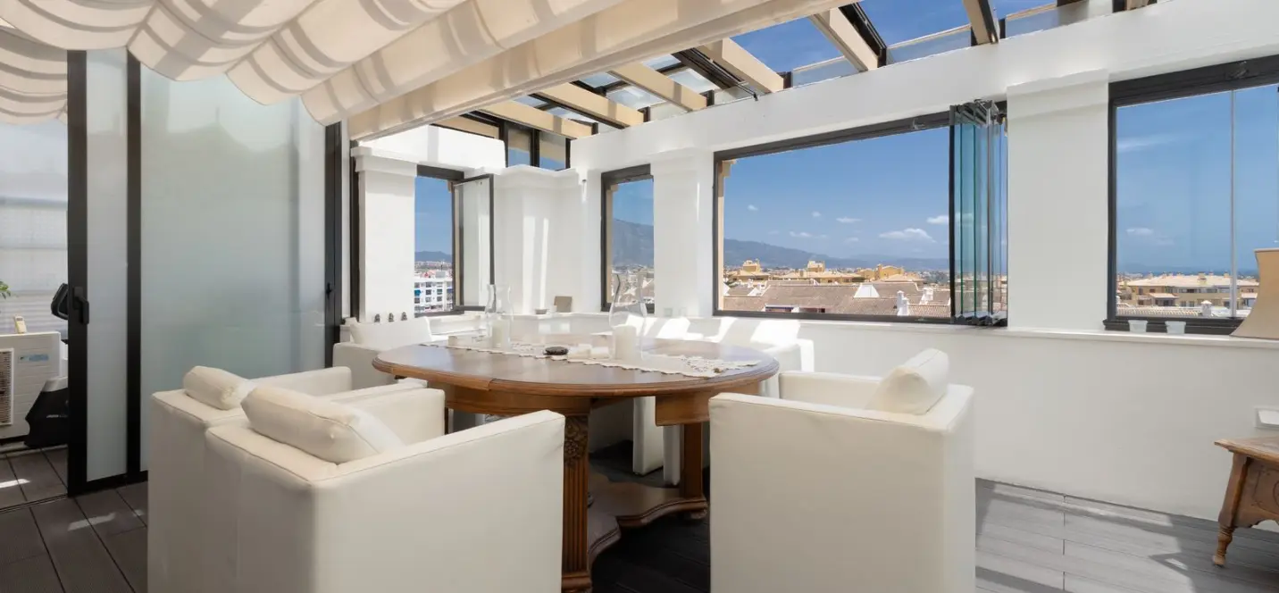 Sale of penthouse duplex in San Pedro de Alcántara 2