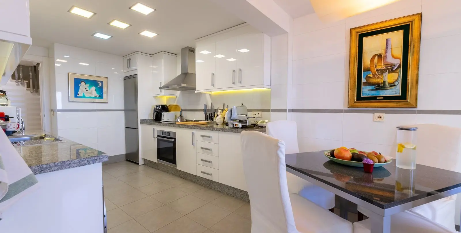 Venta de ático dúplex en San Pedro de Alcántara 15