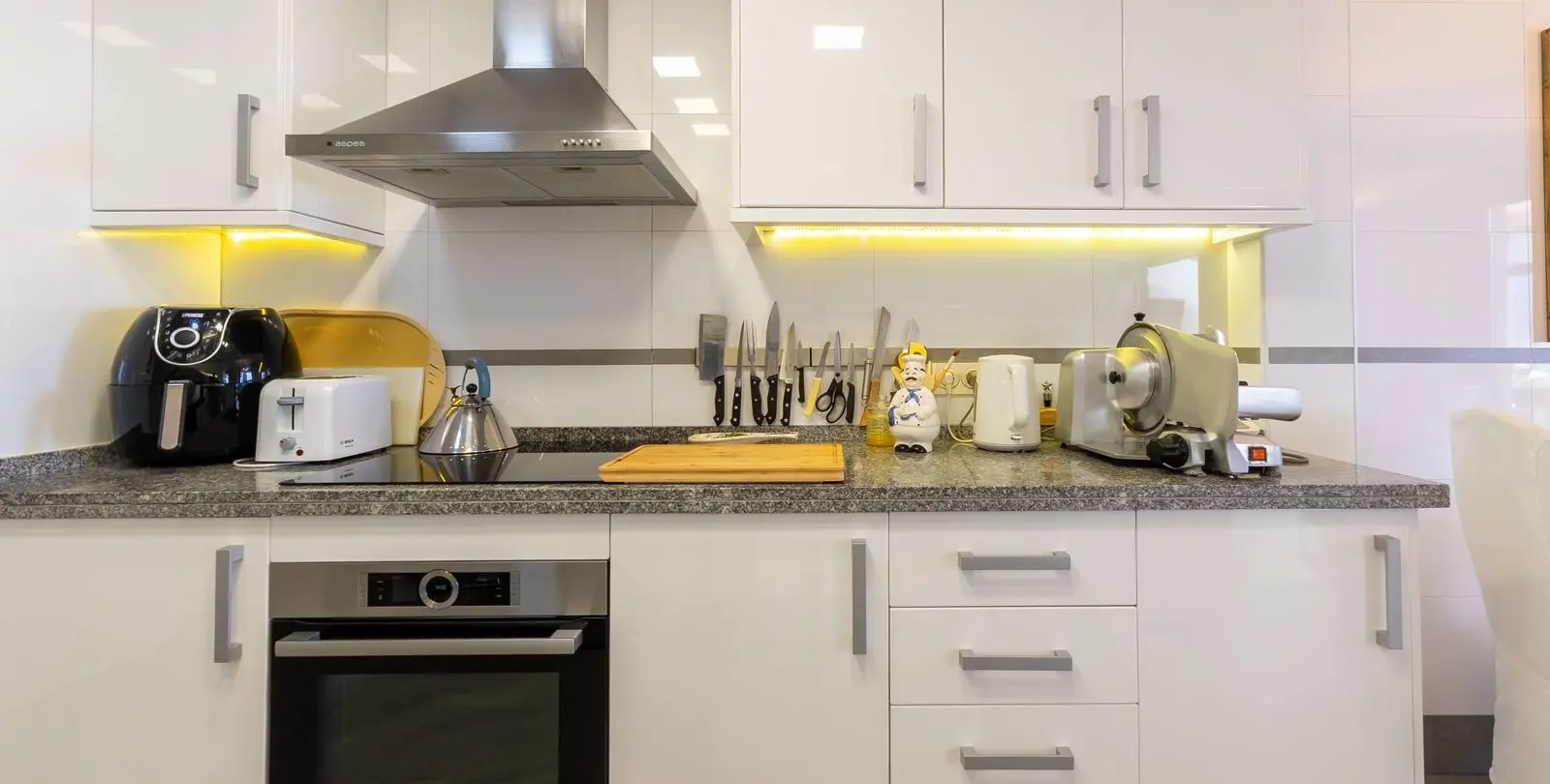 Venta de ático dúplex en San Pedro de Alcántara 16