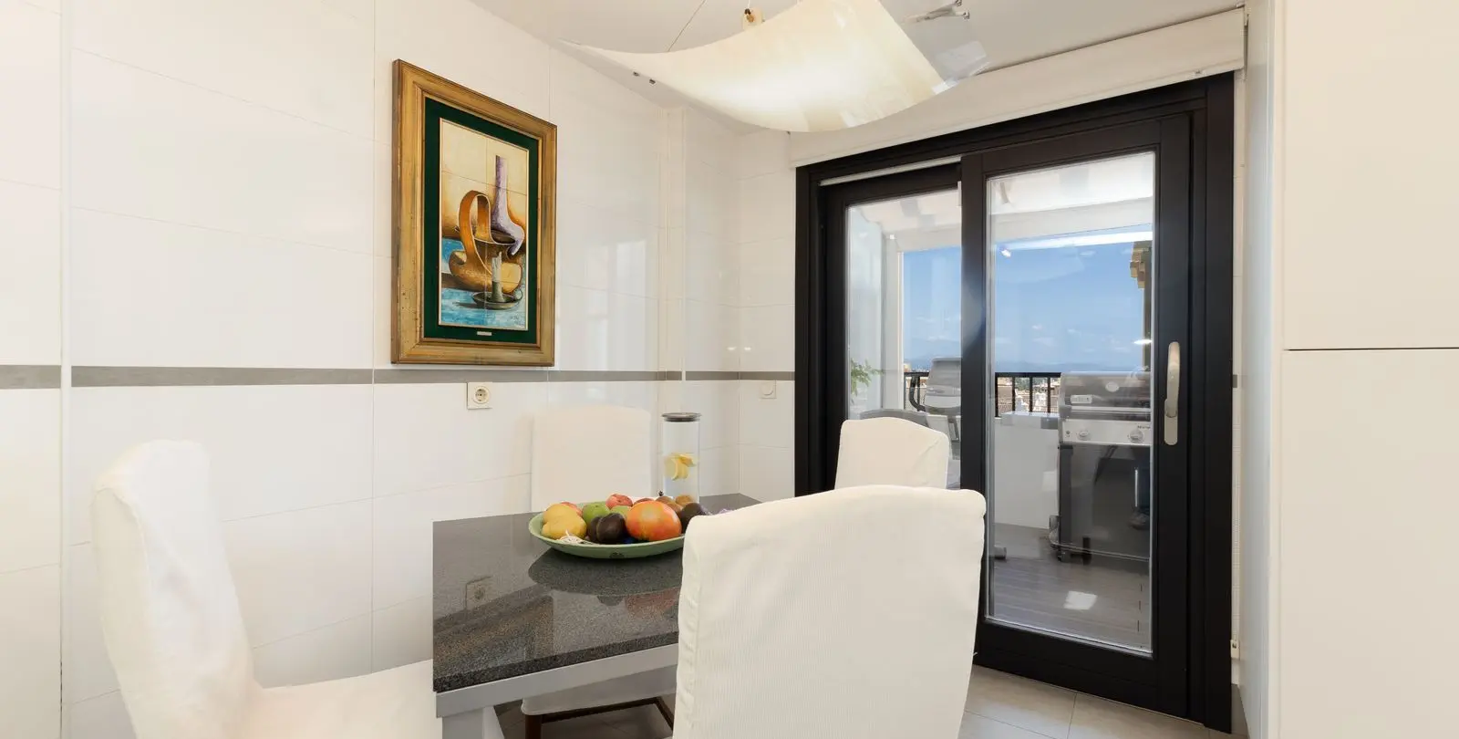 Venta de ático dúplex en San Pedro de Alcántara 18