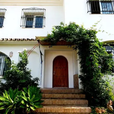 Venta de villa independiente en Marbella