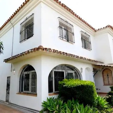 Venta de villa independiente en Marbella