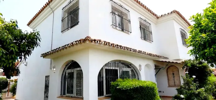 Venta de villa independiente en Marbella 3