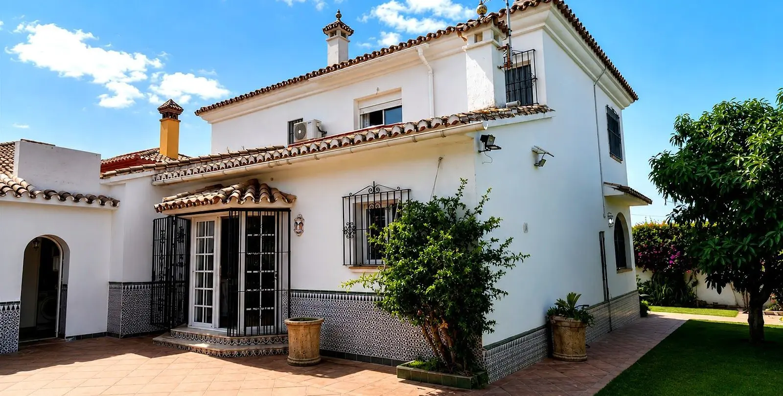 Продажа  отдельно стоящей виллы в Marbella 2