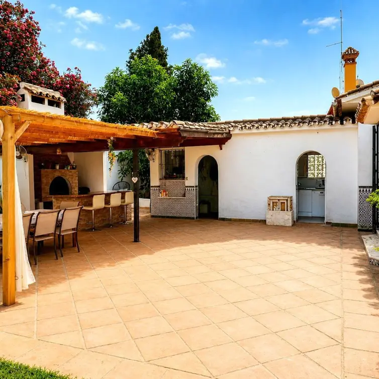 Venta de villa independiente en Río Real
