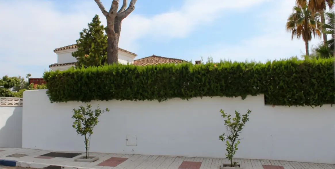 Venta de villa independiente en Las Chapas 16