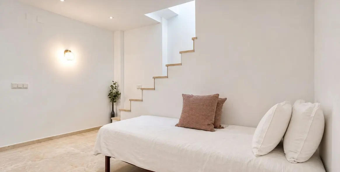 Venta de villa independiente en Las Chapas 21