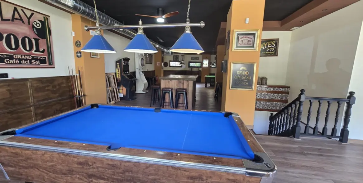 Venta de local comercial en Los Boliches 19