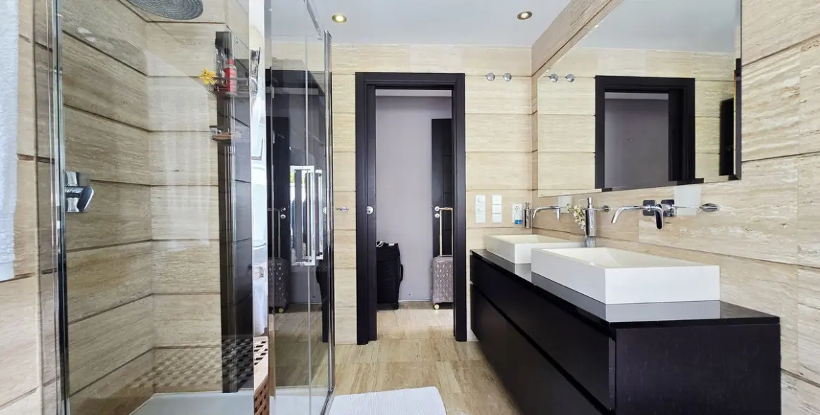 Venta de villa independiente en Nueva Andalucía 21