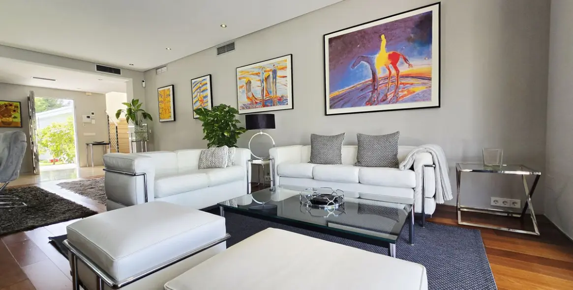 Venta de villa independiente en Nueva Andalucía 22