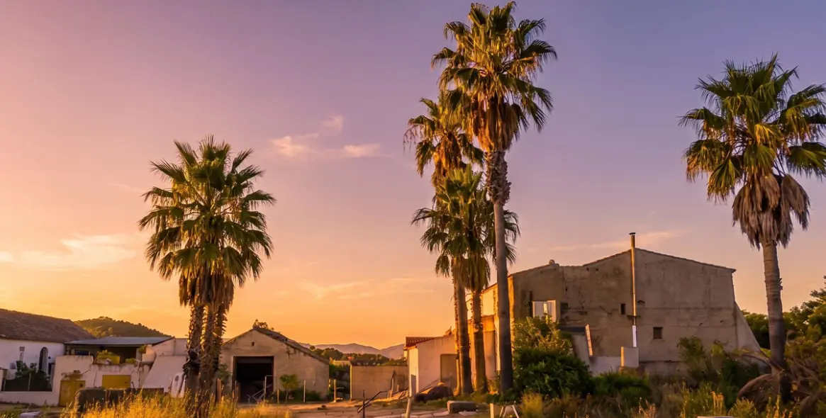 Venta de parcela residencial en Estepona 3