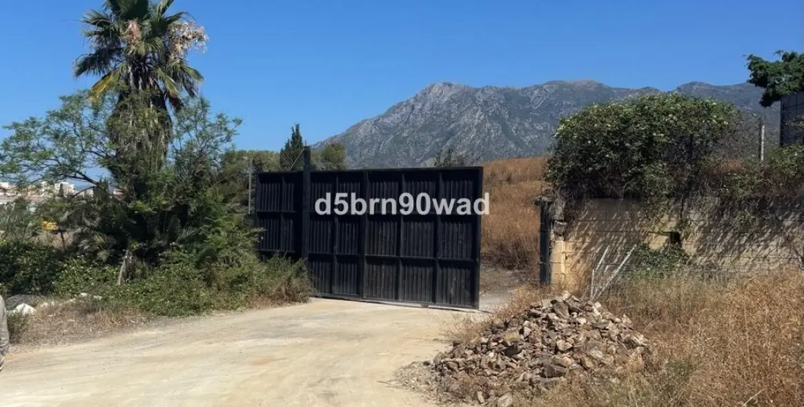Продажа  коммерческого участка в Marbella 1
