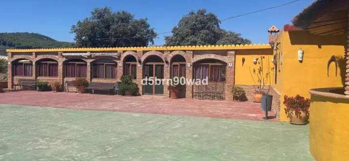 Venta de granja en Monda 3