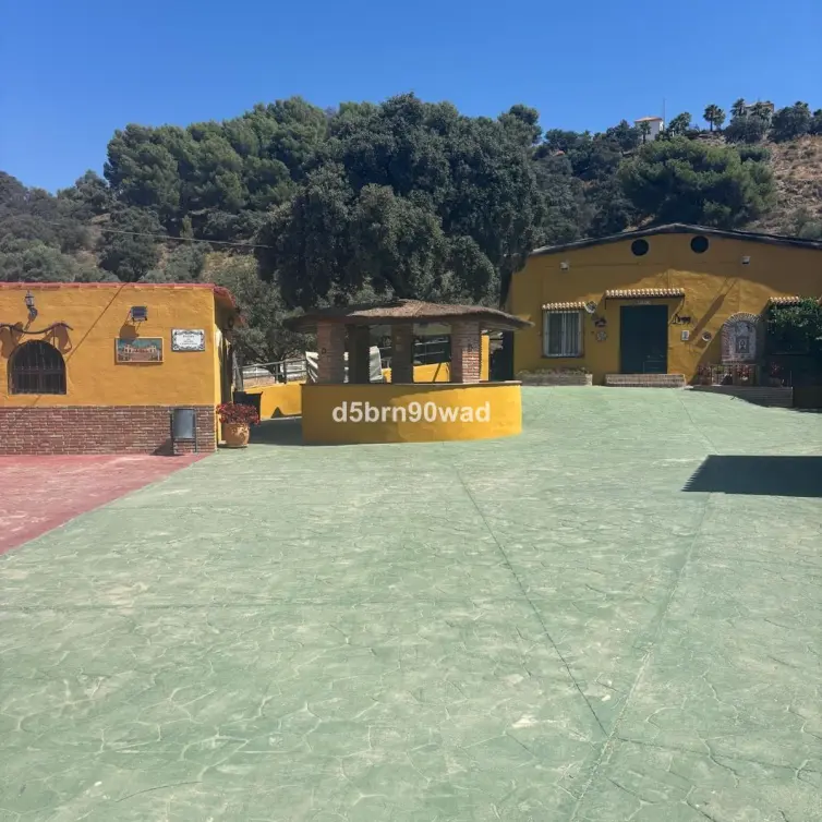 Sale of farm in Monda