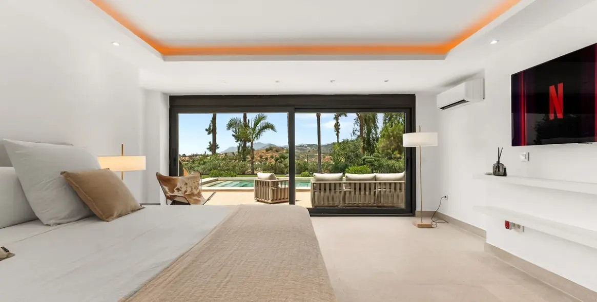 Продажа  отдельно стоящей виллы в Nueva Andalucía 77