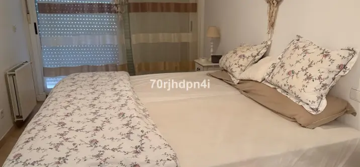Продажа апартаментов на среднем этаже в Málaga 0
