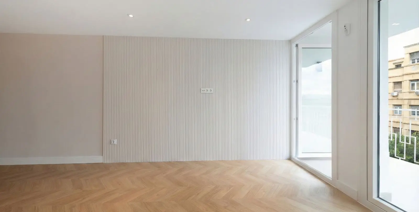 Venta de apartamento en planta media en Malagueta 8