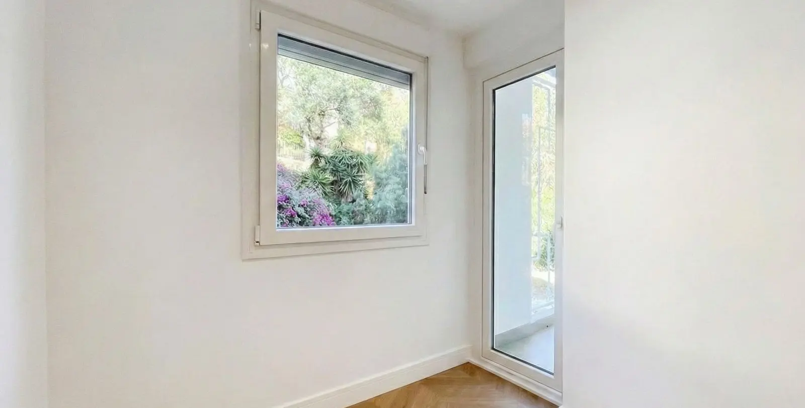 Venta de apartamento en planta media en Malagueta 23