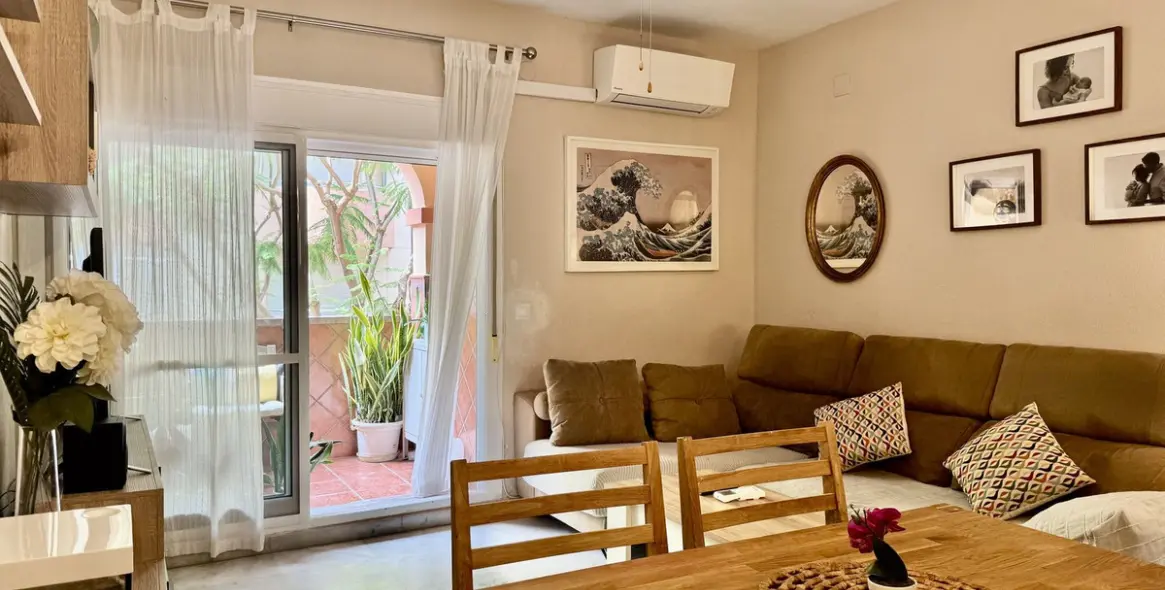 Venta de apartamento en planta media en Los Boliches 5