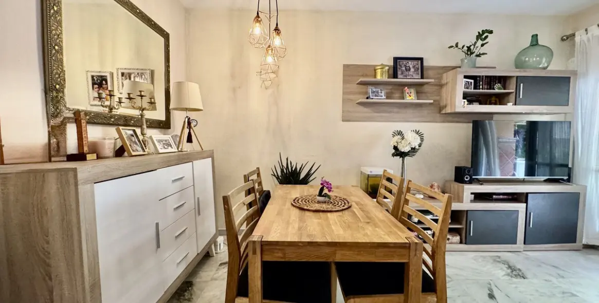 Venta de apartamento en planta media en Los Boliches 7