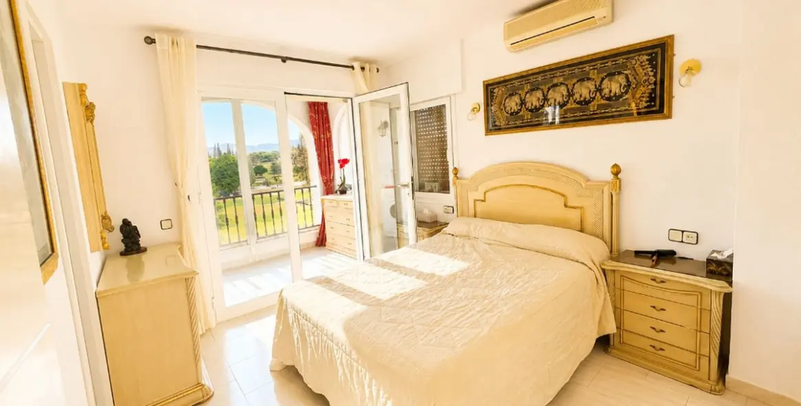 Sale of townhouse in Mijas Golf 14