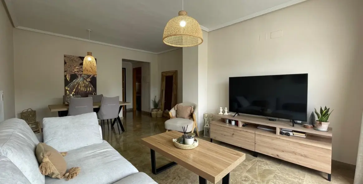 Продажа апартаментов на среднем этаже в Estepona 2