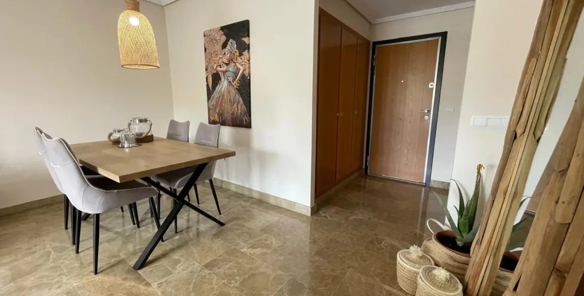 Продажа апартаментов на среднем этаже в Estepona 4