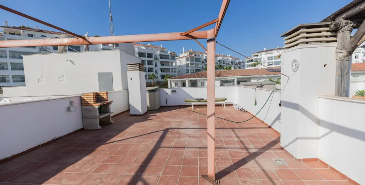 Sale of penthouse in Mijas Costa 26