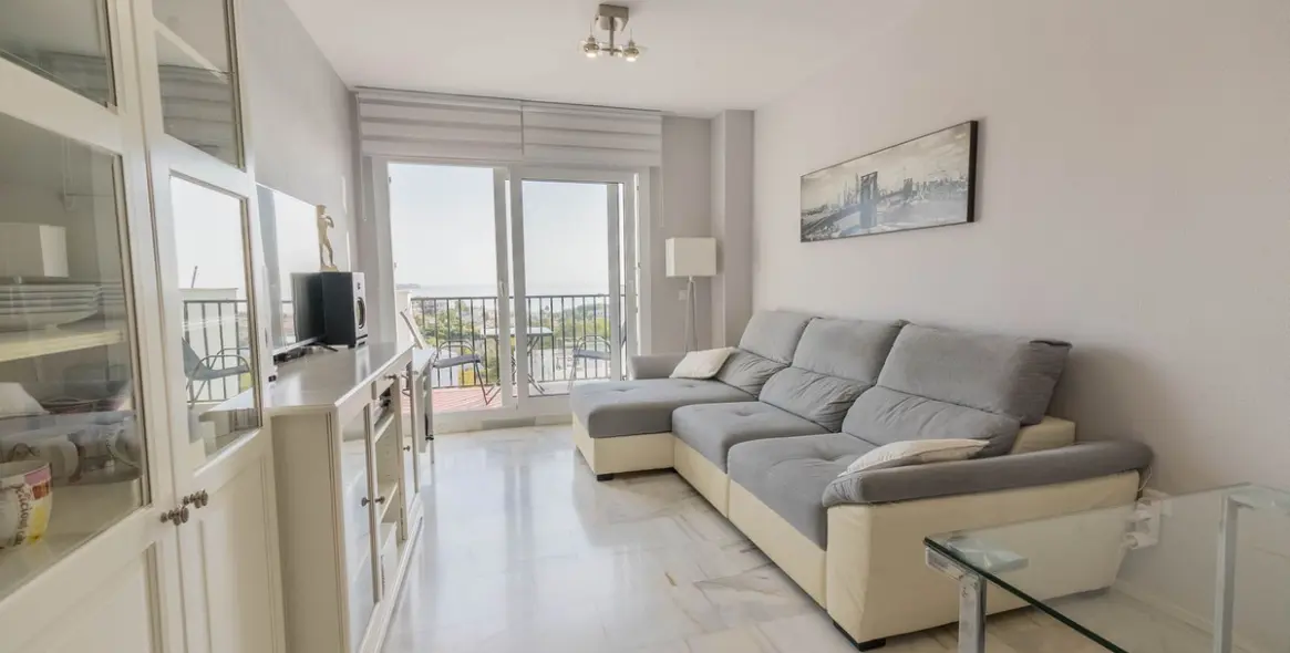 Sale of penthouse in Mijas Costa 35