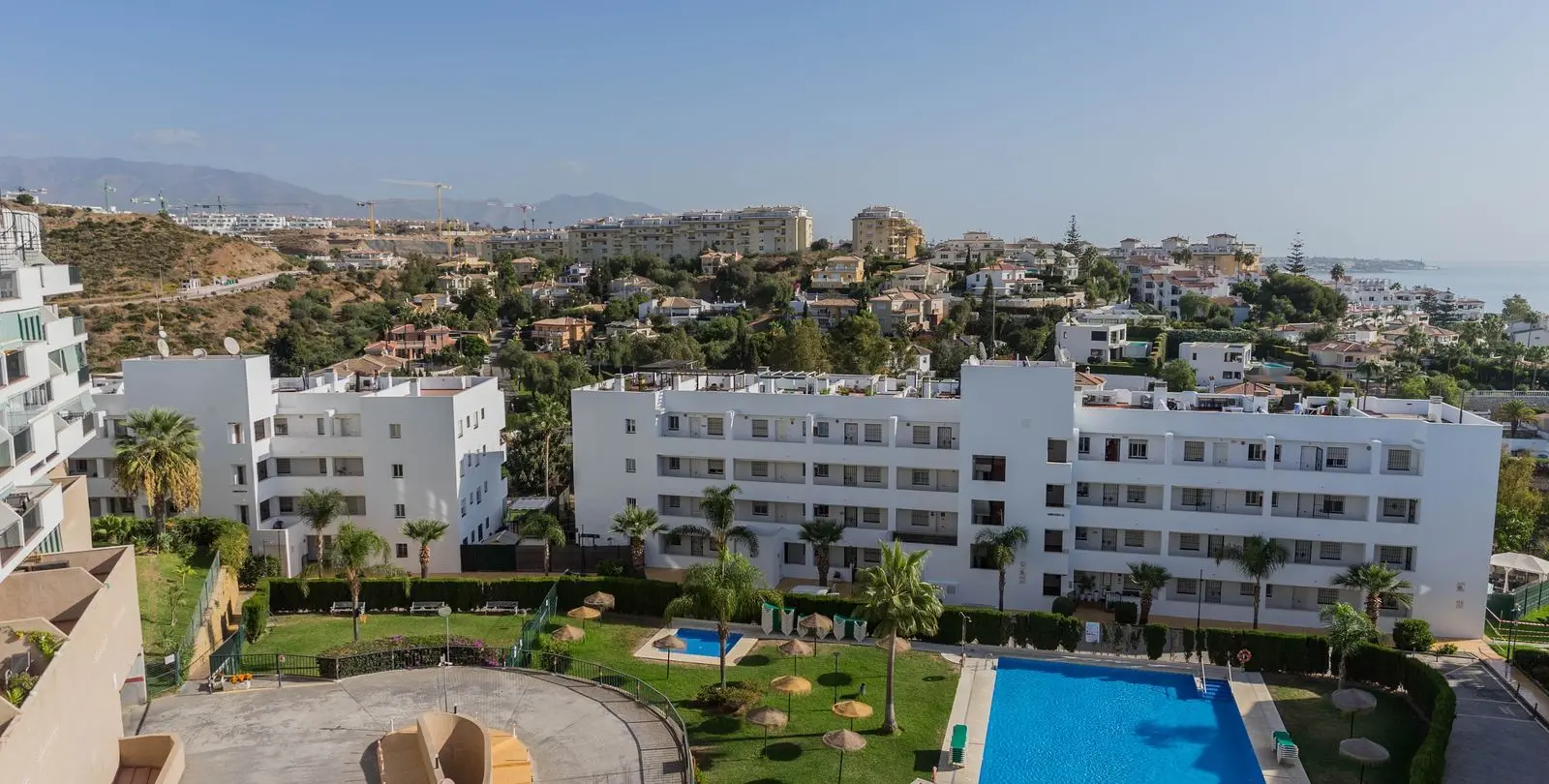Sale of penthouse in Mijas Costa 17