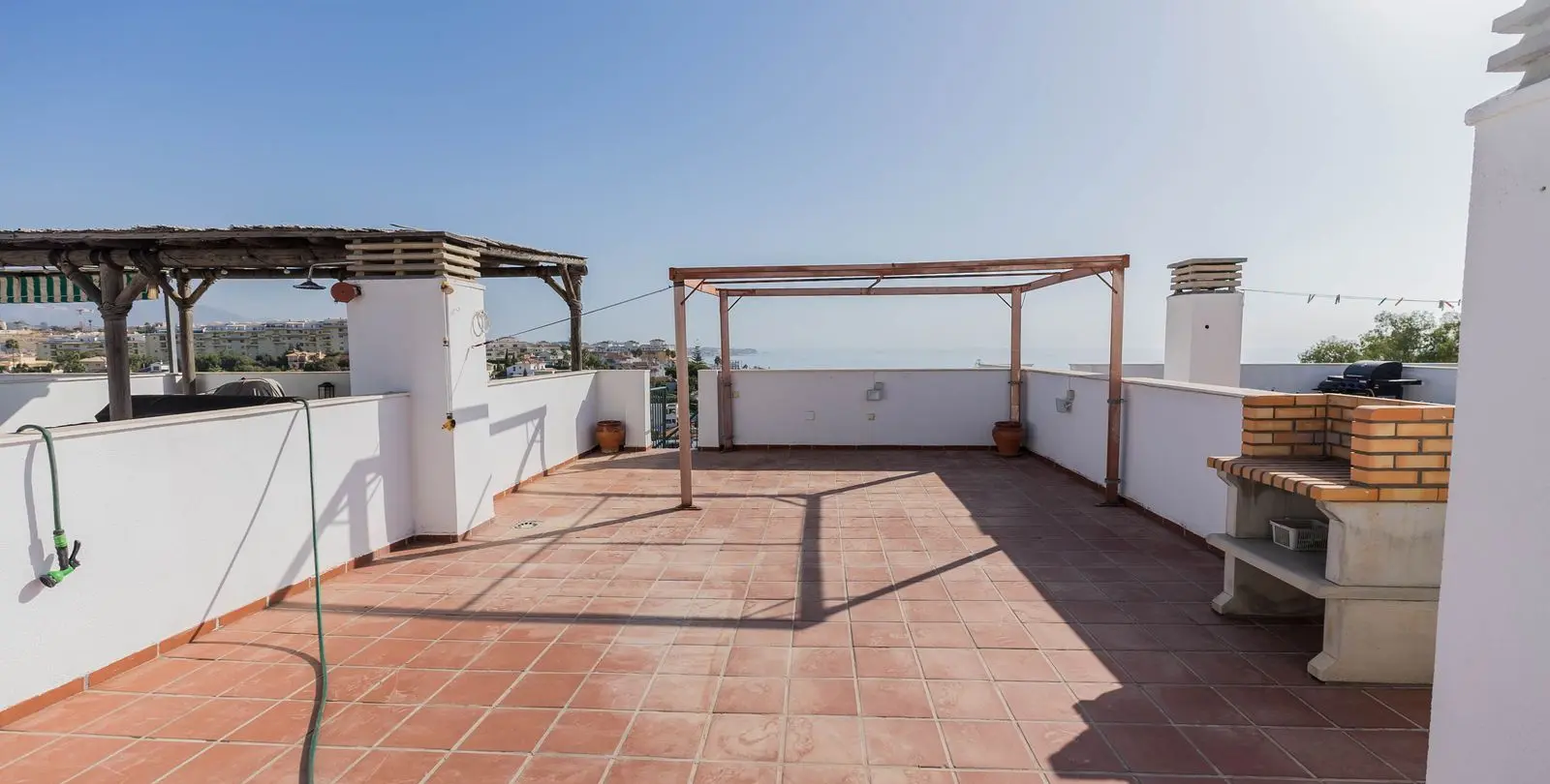 Sale of penthouse in Mijas Costa 27