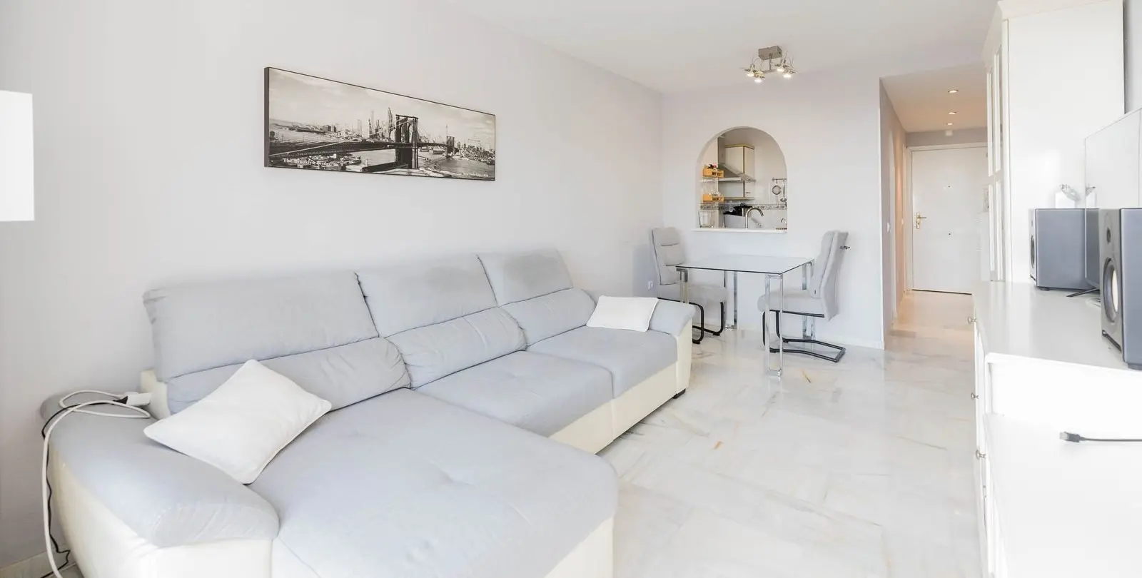 Sale of penthouse in Mijas Costa 38