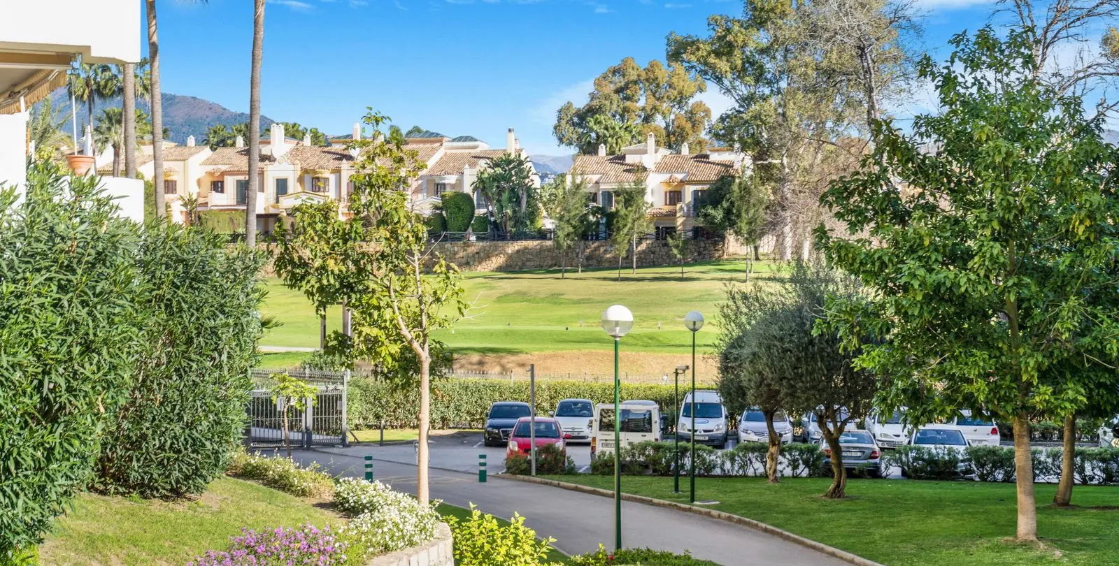 Продажа апартаментов на среднем этаже в San Pedro de Alcántara 9