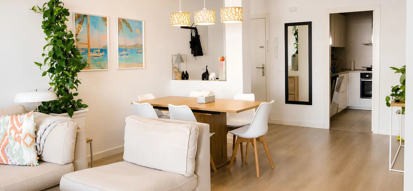 Venta de apartamento en planta media en La Campana 0