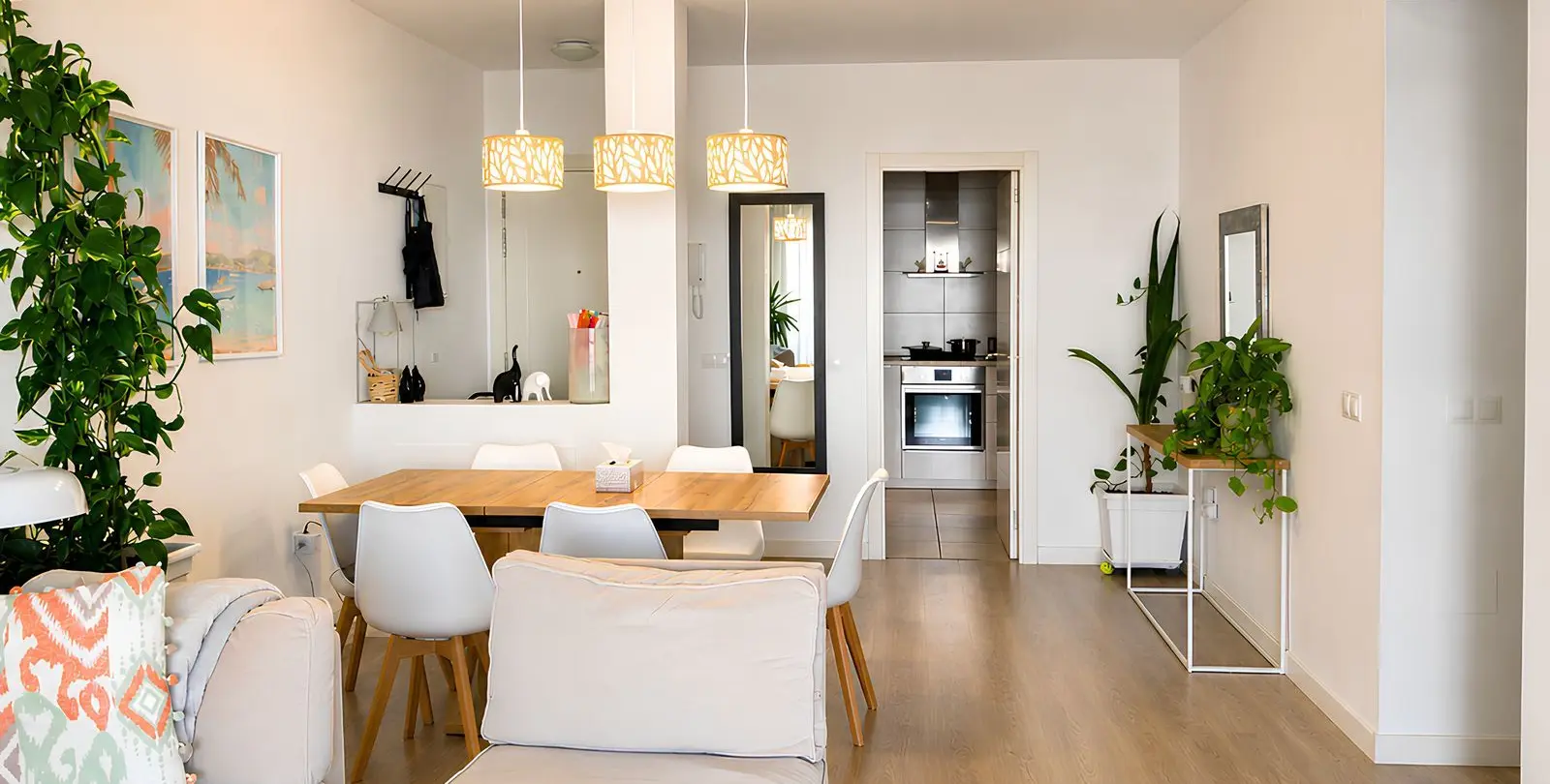 Venta de apartamento en planta media en La Campana 2