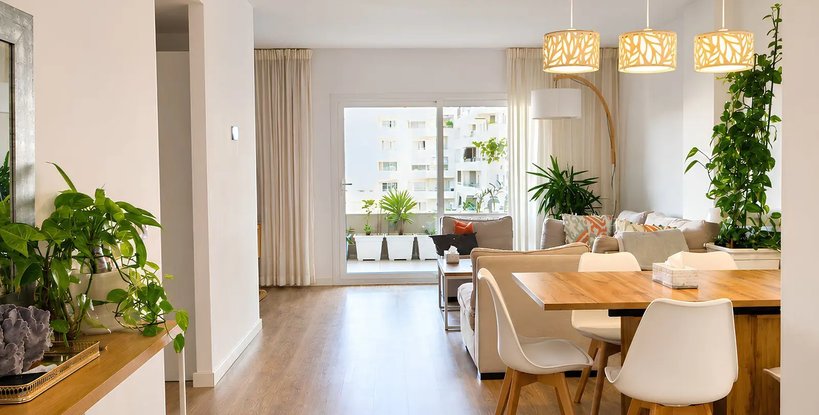Venta de apartamento en planta media en La Campana 3