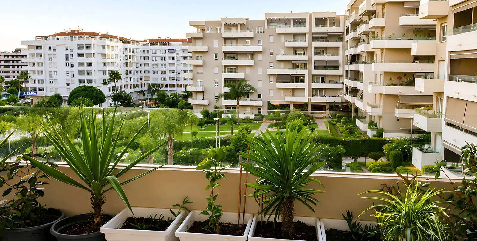 Venta de apartamento en planta media en La Campana 4