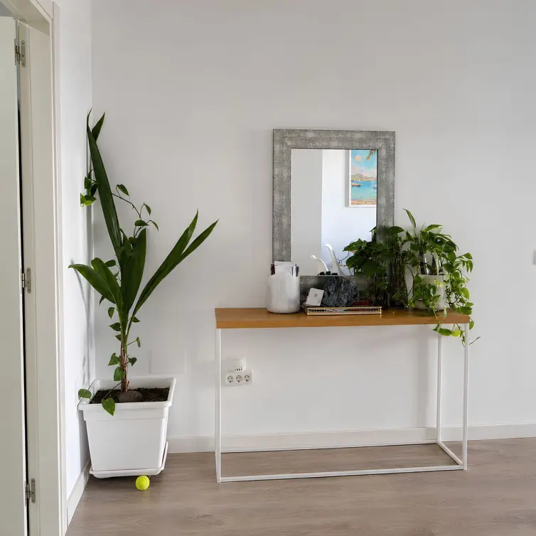 Venta de apartamento en planta media en La Campana