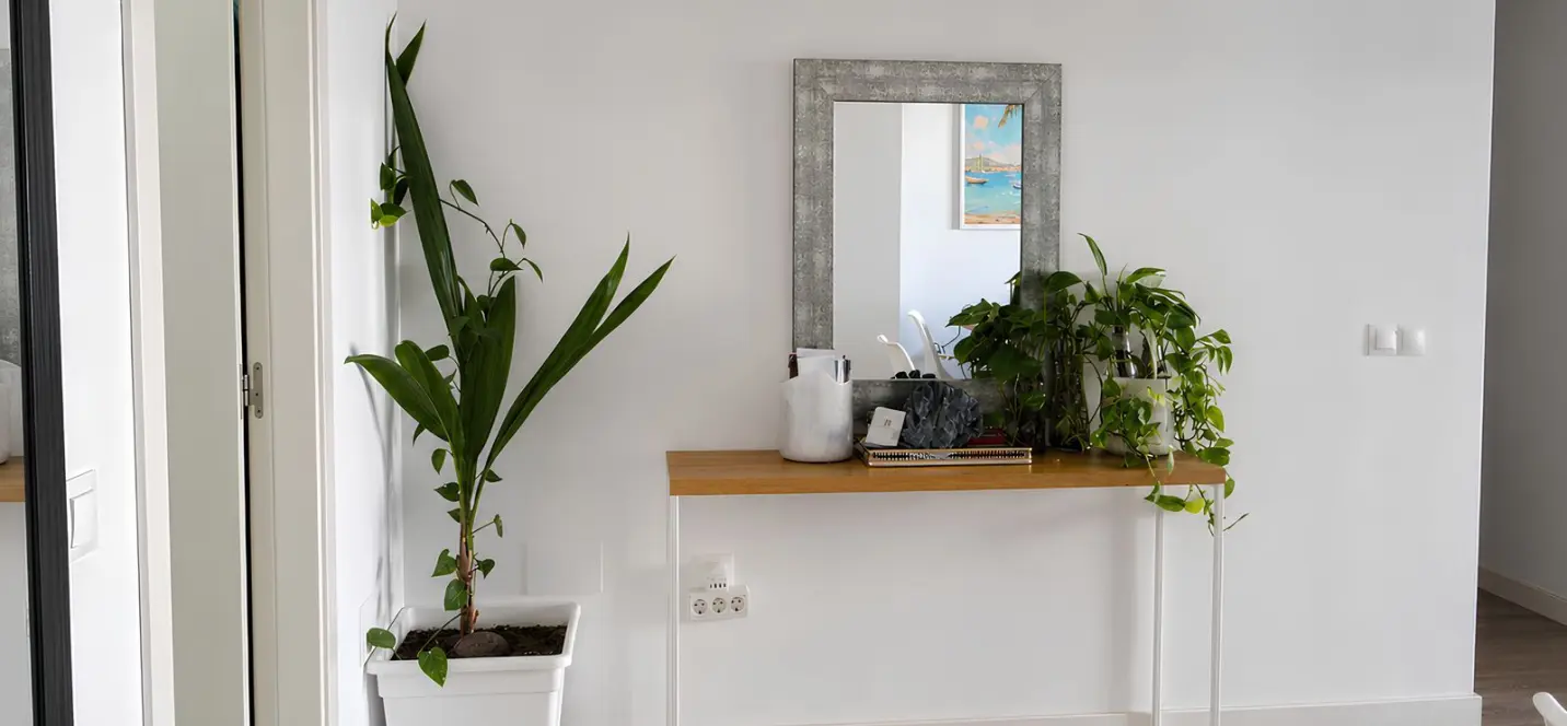 Venta de apartamento en planta media en La Campana 4
