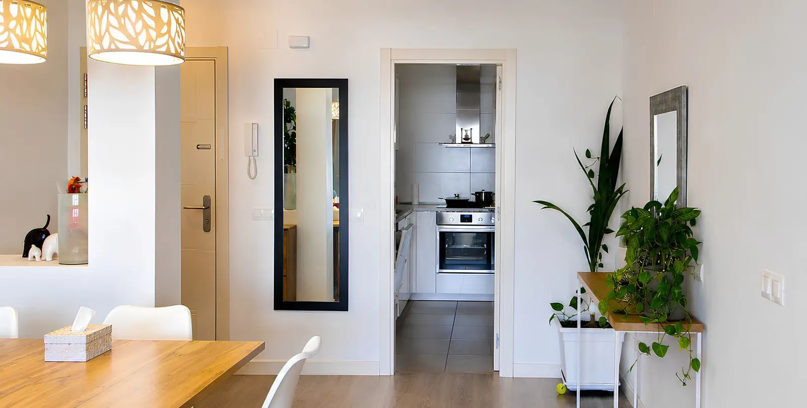 Venta de apartamento en planta media en La Campana 6